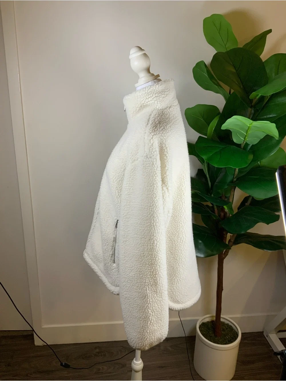Calvin Klein Jeans Cream Sherpa Zip-Up Jacket